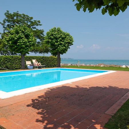 Incantevole Location Fronte Lago Sirmione Exterior photo